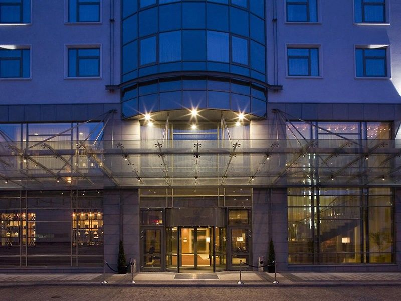 เชราตัน พอซนัน โฮเต็ล Hotel พอซนาน ภายนอก รูปภาพ Entrance to the hotel